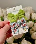 Spinki do włosów z kokardkami