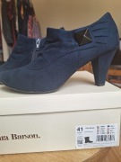 Świetne,granatowe,zamszowe buciki r.41
