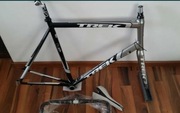 Rower, rama, frameset, koła, sztyca mostek kierownica Trek Madone
