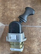 HAMULEC POSTOJOWY MANETKA RĘCZNY MERCEDES ACTROS MP3