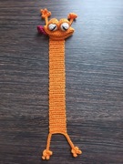 Żaba pomarańczowa na szydełku kordonek zakładka do książki zabawka 