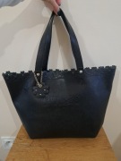 Torebka skórzana, kolor czarny, Guess