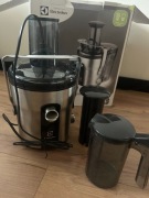 Sokowirówka Electrolux PerfectJuice ESF 2000