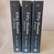 Fifty shades of Grey E L james Trylogia 3 książki