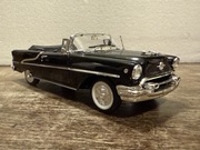 Oldsmobile Super 88 convertible 1955 / Welly1:24