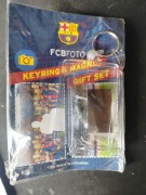 Brelok do kluczy. Pamiątka że sklepu FC Barcelona.