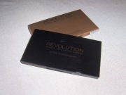 REVOLUTION ULTRA PROFESSIONAL EYESHADOW FLAWLESS MATTE 32 CIENIE NOWE