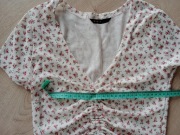 Bluzka crop top z wiązaniem