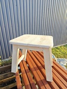 Taboret drewniany 