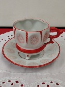 Antyczna filiżanka na nóżkach Tillowitz?