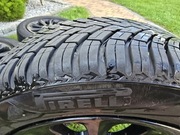 Felgi malowane prożkowo, orginalne, opony użytkowane ok. roku. 