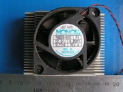 Radiator z małym wentylatorem