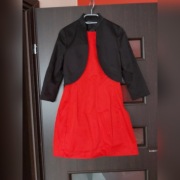 Czerwona sukienka z bolerkiem 