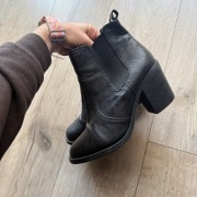 czarne botki sztyblety obcas h&m 38 klasyczne proste