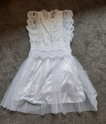 Sukienka koronkowa S/m