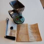 Maszynka do mięsa rok 1984. Nieużywant, stara instrukcja i pudełko.