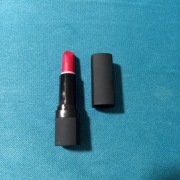 Avon Ultramatowa szminka Ruby Kiss