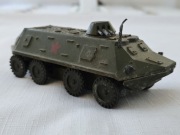 Czołg metalowy transporter opancerzony zabawki retro prl