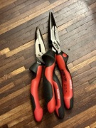 Wiha zestaw 2x Szczypce pótokragte Industrial zagięte oraz proste 160 62HRC