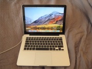 Laptop Macbook 2010r 13,3" 128GB/4GB z zasilaczem.