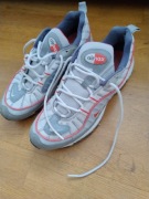 Nike Air Max 98 w kolorystyce Particle Grey/Track Red rozmiar 41