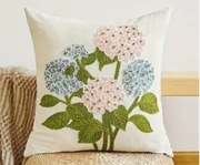 Poszewka dekoracyjna haftowana motyw hortensje