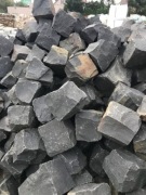 CZARNA KOSTKA BAZALTOWA Czarny Granit Szwed Kostka
