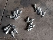 ŚRUBY PŁYWAJĄCE M12X1,25 28mm 20szFIAT ALFA JEEP ROMEO CITROEN PEUGEOT OPEL