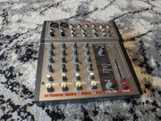 Mikser studyjny PHONIC AM220