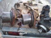 Silnik hydrauliczny pompa tłoczkowe koparki gąsienicowa 