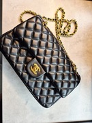 Chanel vintage chanelka zloto 