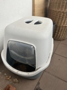 Kuweta zamykana dla kota używana