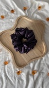 Satynowa gumka scrunchie śliwkowa/ burgundowa elegancka ozdoba do włosów