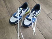 Buty młodzieżowe KangaROOS letnie rozmiar 39. Stan jak nowe !!!