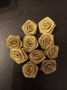 różyczki atłasowe złote