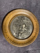 Myśliwska cynowa płaskorzeźba. 