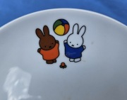 Talerz firmy Lawson.