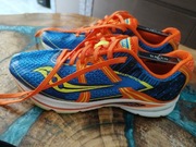 Buty sportowe do biegania firmy Saucony 