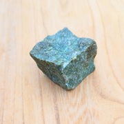 Jadeit naturalny surowy kamień półszlachetny amulet na szczęście 29 g