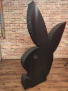 PLAYBOY (scenografia) wielki królik