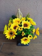 Stroik na cmentarz że słonecznikami 