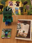 Figurka ZOMBIE Minecraft Kinder Joy VC310 + token.