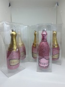 Zestaw 5 ozdób choinkowych prosecco w różowym brokacie – nowe