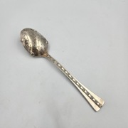 Rosyjska srebrna łyżka cedzakowa do cukru próba 84 kwiaty 38 g