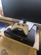 Xbox 360 E komplet gotowy zestaw do grania