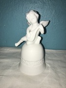 Porcelanowy aniołek dzwonek figurka