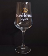 Kieliszek „Królowa Imprez” do wina i szampana | Prezent dla kobiety