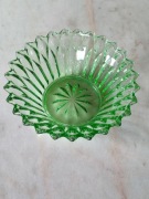 Zabytkowa szklana misa, szkło uranowe na owoce Art Deco, kata 30-te, antyk 