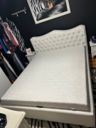 Łóżko z materacem 160x200 kryształki glamour