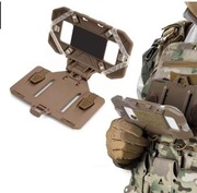 MOLLE. Uniwersalny uchwyt na telefon na klatkę piersiową.